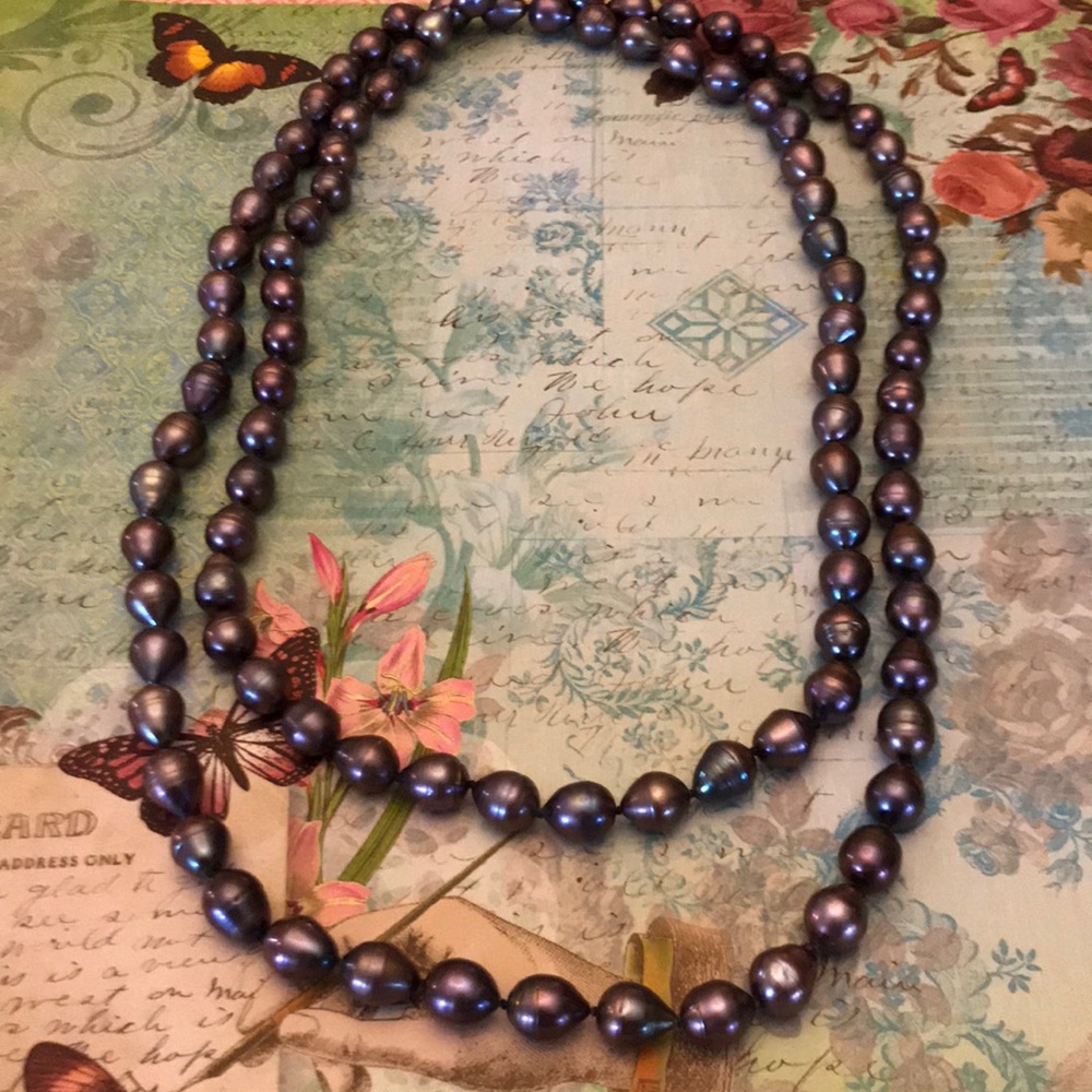 Peacock gray 50” pearl strand